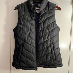 Gap Black Puffer Vest